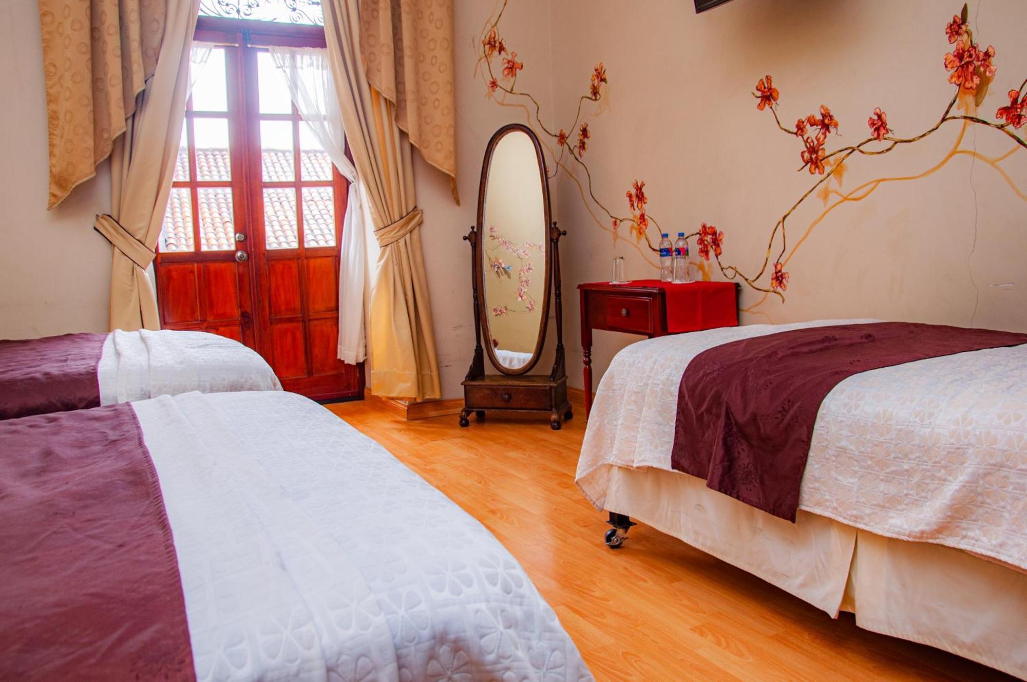 Hotel Campanario كوينكا الغرفة الصورة